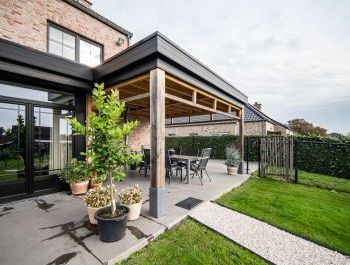 Houten bijgebouwen poolhouse seniorenwoning